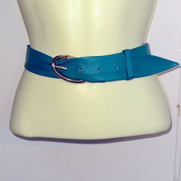 Vintage 80s/90s turquoise leather belt with gold buckle - Picture 1 of 7